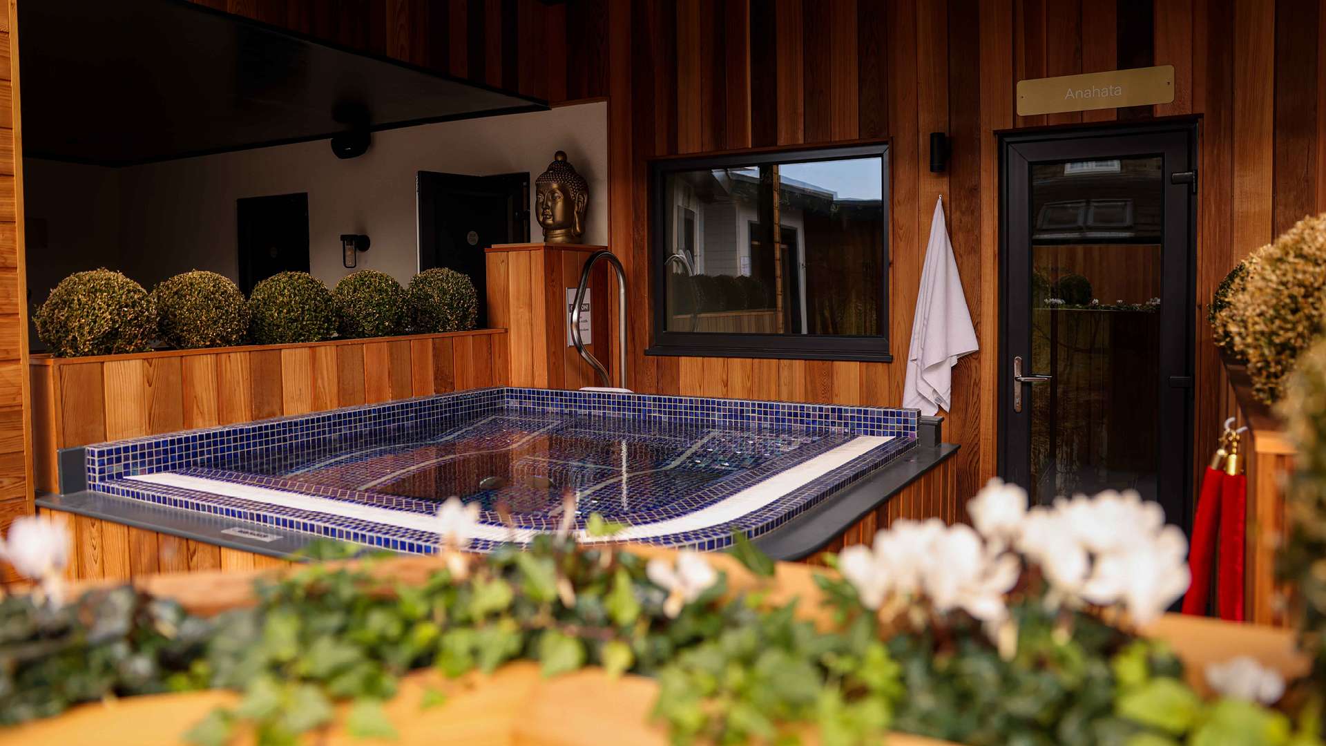 spa garden-iveridge-hall6